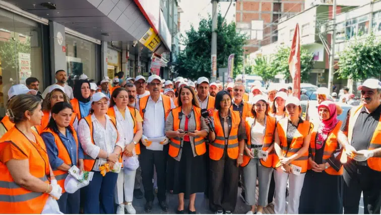 Diyarbakır'da temizlik seferberliği başladı: 11 noktada halkla birlikte çalışılacak