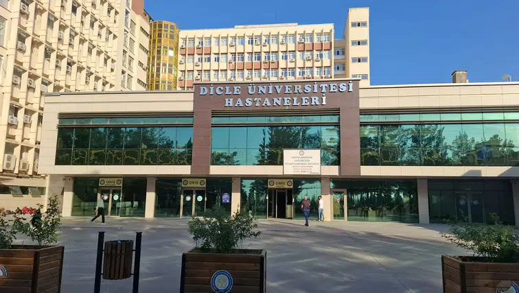 Dicle Üniversitesi Hastanesi’nde su kesintisi: Hastalar hijyen sorunu yaşıyor