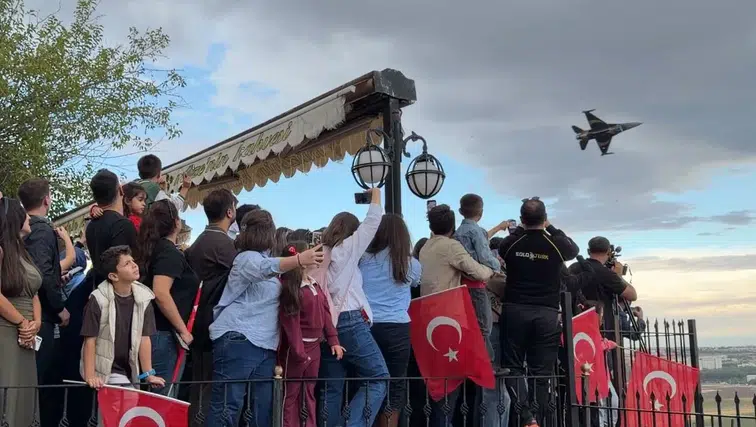 SOLOTÜRK Diyarbakır semalarında: Hevsel Bahçeleri ve İçkale üzerinde nefes kesen gösteri