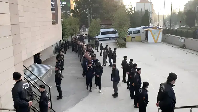 Diyarbakır dahil 32 ilde yasa dışı bahis ve kumar operasyonu: 86 şüpheli hakim önünde