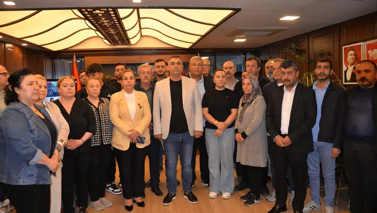 CHP Diyarbakır'da mahkeme kararına tepki Özgür Özel ile yola devam edeceğiz