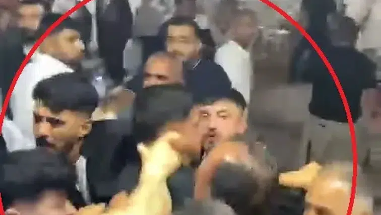Diyarbakır'ın Bismil ilçesindeki düğünde silah gerginliği Polise mukavemetten tutuklama