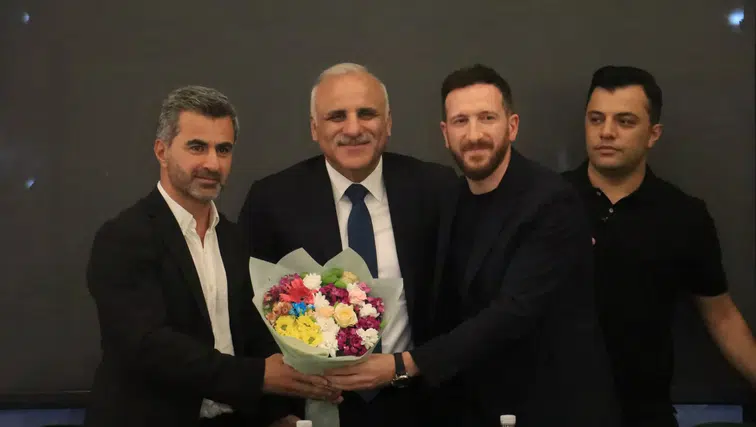 Amedspor ve Erzurumspor'dan futbol şöleni öncesi barış ve kardeşlik vurgusu