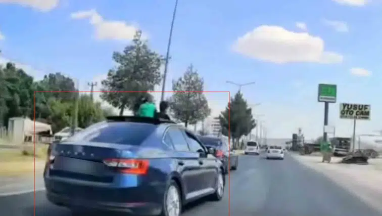 Diyarbakır-Elazığ yolunda trafiği birbirine katan sürücüye 111 bin liralık ağır fatura