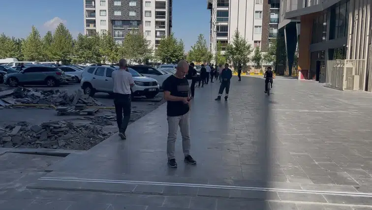Şanlıurfa merkezli deprem Diyarbakır'da paniğe yol açtı: Ekipler sahada incelemede