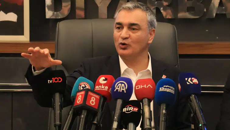 CHP'li Müslim Sarı'dan Diyarbakır'da çözüm mesajı: CHP'siz süreç başarısız olur