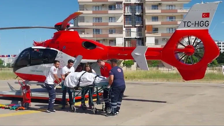 Çüngüş’te trafik kazası: Yaralı Diyarbakır’a helikopterle sevk edildi.