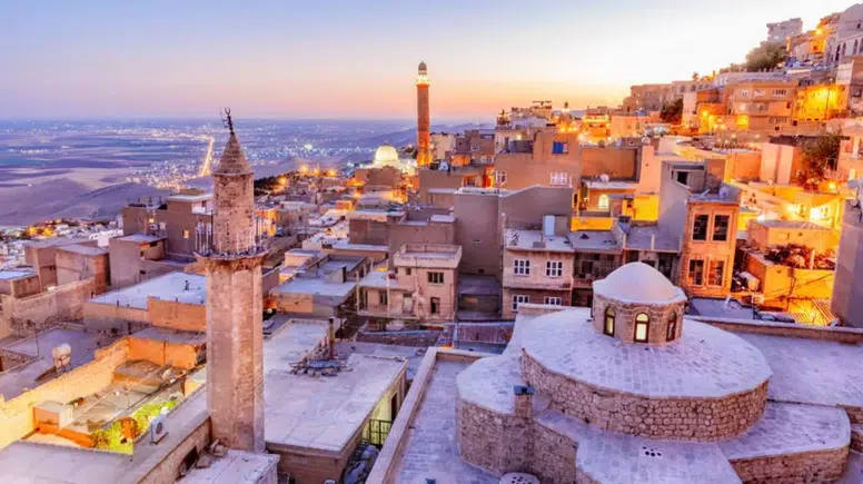 Diyarbakır ile Mardin Arası Kaç Km? Yolculuk Süresi ve Ulaşım Seçenekleri