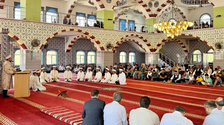 Diyarbakır Hani’de 12 öğrenci hafızlık icazeti aldı
