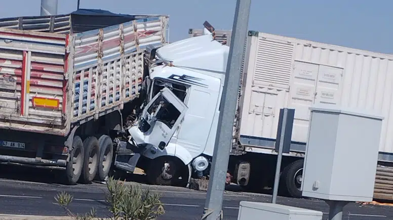 Diyarbakır’da trafik kazası: 2 kişi hastaneye kaldırıldı