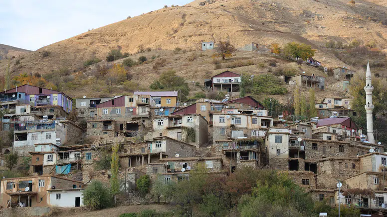 Diyarbakır'da asırlık kerpiç evler kartpostallık görüntü sundu