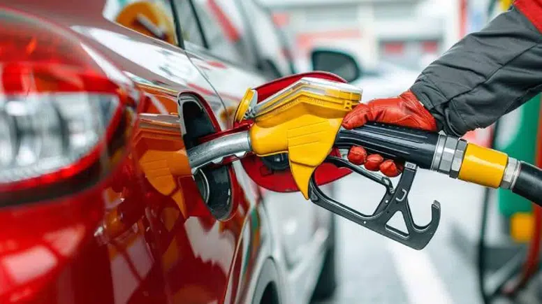 Eşel Mobil Sistemi devrede: Benzin ve motorine yeni zamlar geldi