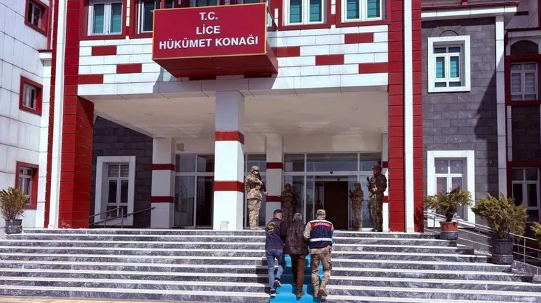 13 yıllık firari Diyarbakır'da yakalandı: Kasten öldürmekten aranıyordu