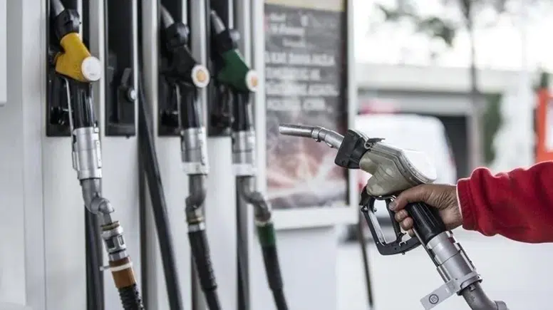Depoları doldurun: Petrol fiyatı tarihi rekora hazırlanıyor