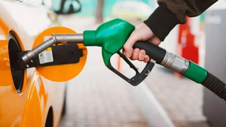 Benzin ve motorine büyük zamlar kapıda: 5 TL yükselecek