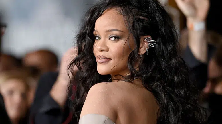 Rihanna'ya silahlı saldırı!