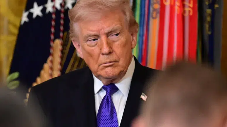 Trump: İran ateşkes talep etti!