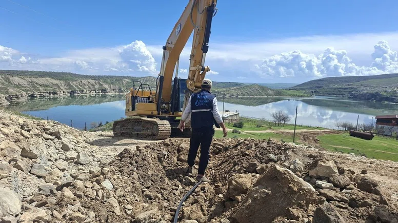 Diyarbakır'ın ilçesine 2 bin 300 metrelik içme suyu hattı