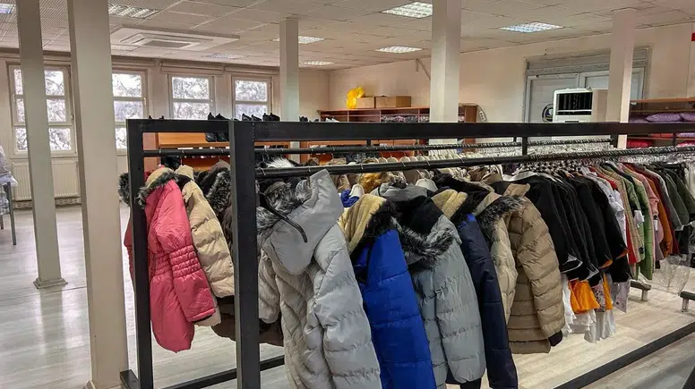Diyarbakır'da yürek ısıtan dayanışma: 1004 çocuk ve 363 aileye giyim desteği