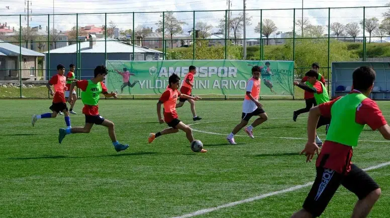 Amedspor aşkı Van'ı salladı: 800 genç sahaya indi