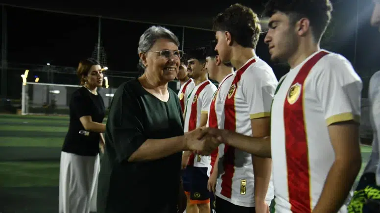 Bismil'deki dev futbol turnuvası sona erdi: Şampiyon takıma ödülü verildi