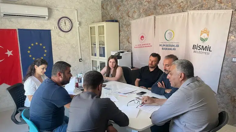Diyarbakır'ın ilçesi tarımda kendisine yetecek: Çiftçilerle masaya oturuldu