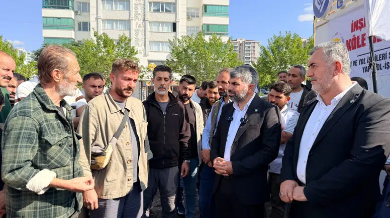 Diyarbakır'da eylemdeki inşaat işçilerine HÜDA-Par'dan ziyaret: Milletvekili tek tek dinledi