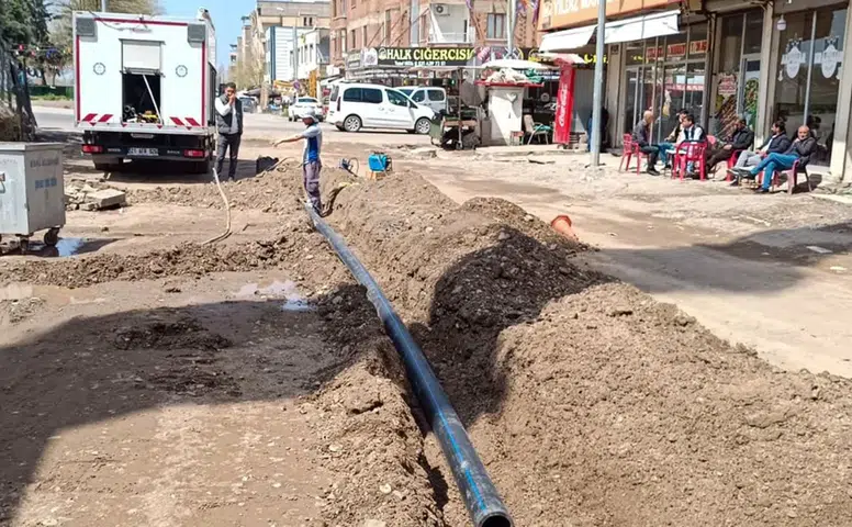 Diyarbakır Bismil'de kanalizasyon hattı yenileniyor: Taşkın riski azaltılıyor