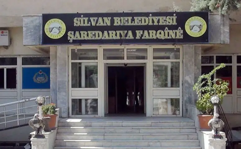 Diyarbakır'da ilçe belediyesi ses yükseltti: Okullar şiddetin merkezi olmamalı