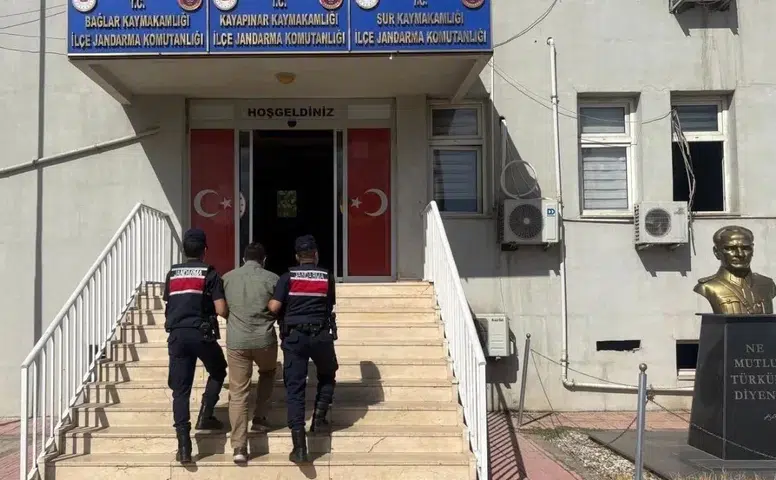 Diyarbakır'da Jandarma göz açtırmadı: Aranan 109 kişi yakalandı