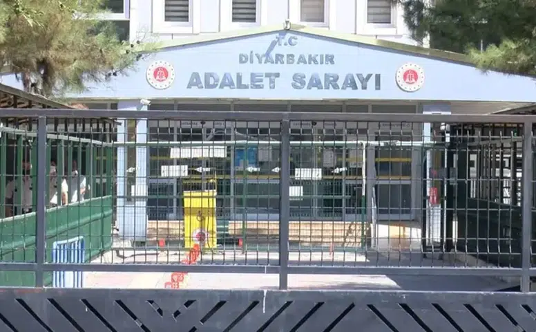 Diyarbakır'da 4 çocuk annesi eşini rahatsız eden kişiyi vurdu: Müebbet istendi