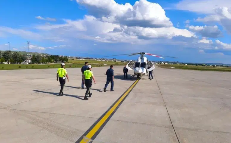 Diyarbakır'dan giden helikopter Batman'da trafiği havadan denetledi