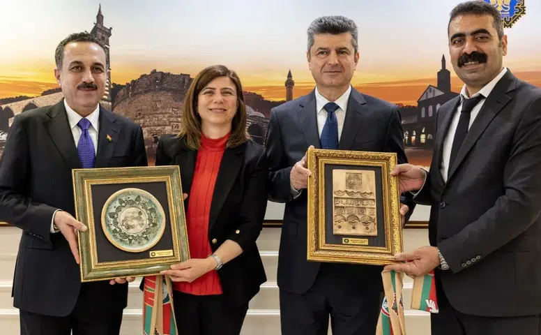 Erbil ve Duhok Valileri Diyarbakır'da Eşbaşkanlarla buluştu