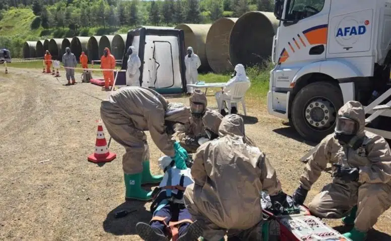 Diyarbakır'da 6.9 büyüklüğünde deprem senaryosu ile afet tatbikatı yapıldı