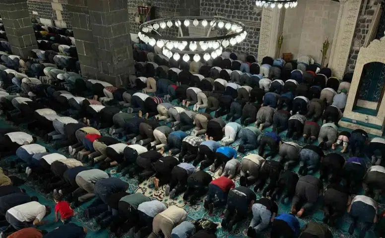 Diyarbakır'da bayram namazının saati duyuruldu