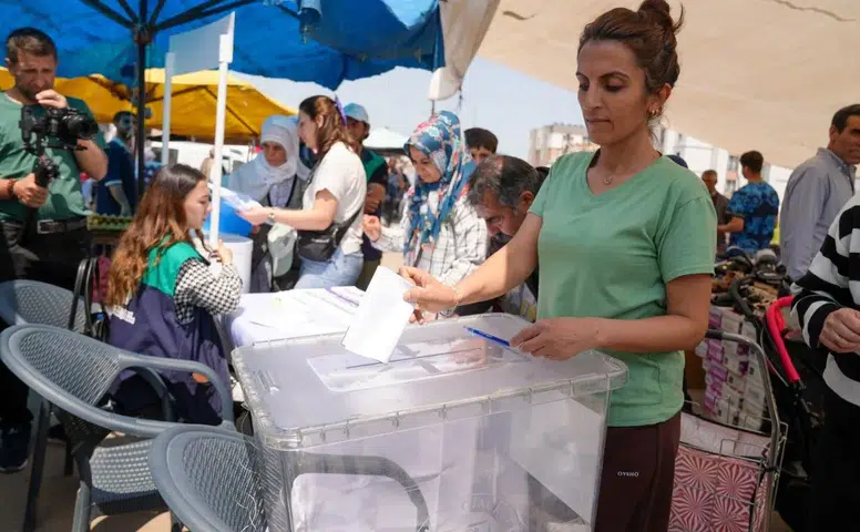 Diyarbakır sandığa gitti: Halk seçimini yapıyor