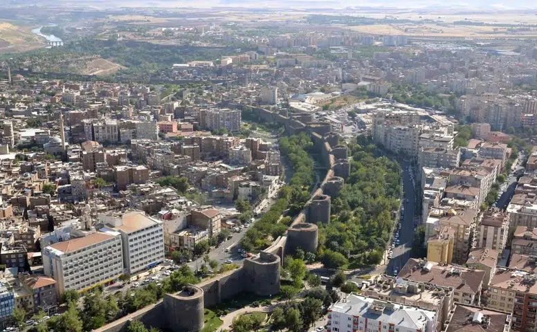 Diyarbakır'da bugün çok sayıda cadde trafiğe kapalı: Alternatif güzergahlar belli oldu