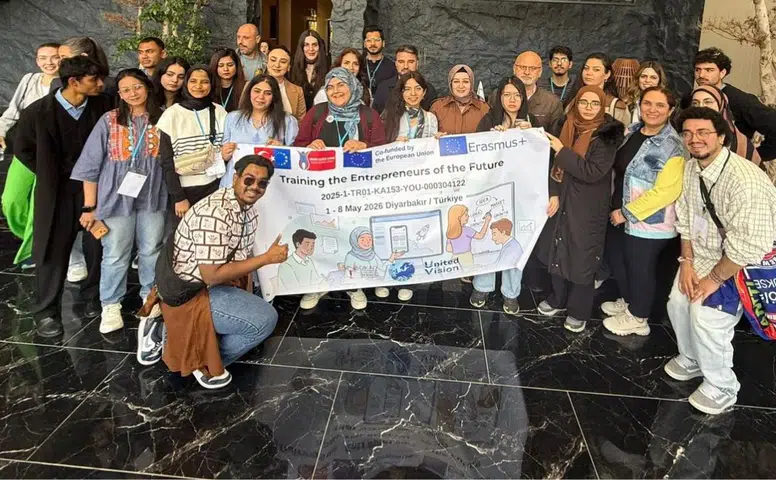 Geleceğin girişimcileri Diyarbakır'da üretimi yerinde gördü: Farklı ülkelerden geldiler