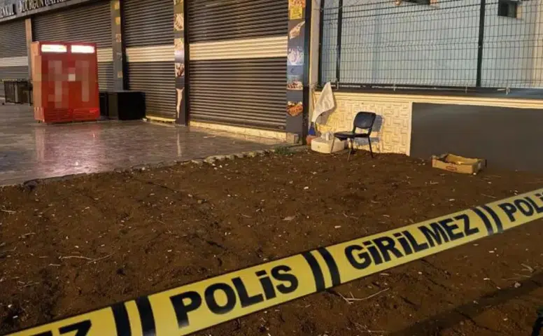 Diyarbakır'da muhtar evinde ayağından vuruldu: Saldırgan aranıyor