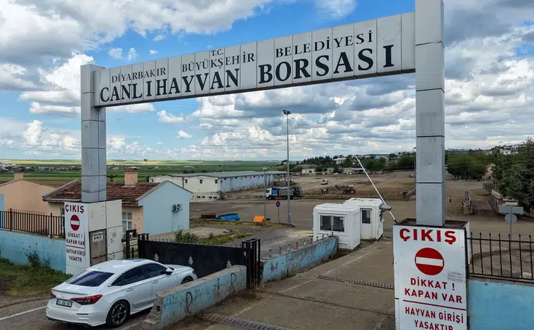 Diyarbakır'da 3 kesim alanında bayram hazırlığı: Tıkanma riski azaltıldı