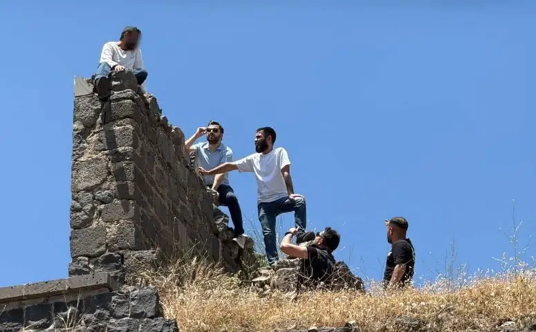 Son dakika! Diyarbakır Sur'da yürekler ağızlara geldi: Canına kıymak istedi