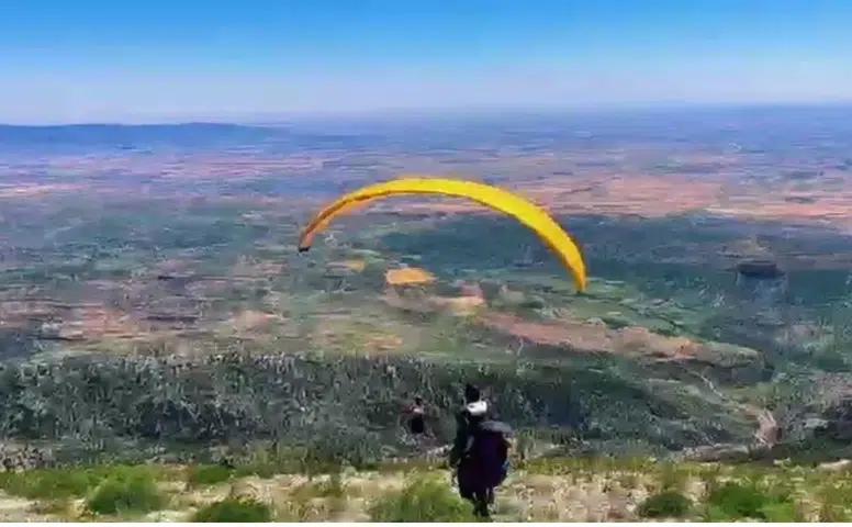 Diyarbakır, Batman, Siirt ve Şırnaklı pilotlar buluştu: Cudi Dağı'nda adrenalin dolu uçuş