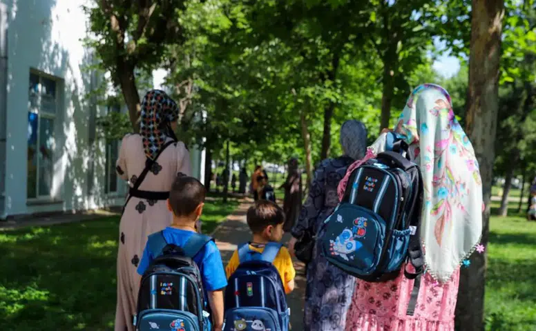 Diyarbakır Büyükşehir Belediyesi'nden 440 çocuğa eğitim desteği