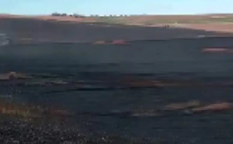 Silvan'da hasat faciası 150 dönümlük ekili ve anız alanı kıvılcımlarla küle döndü