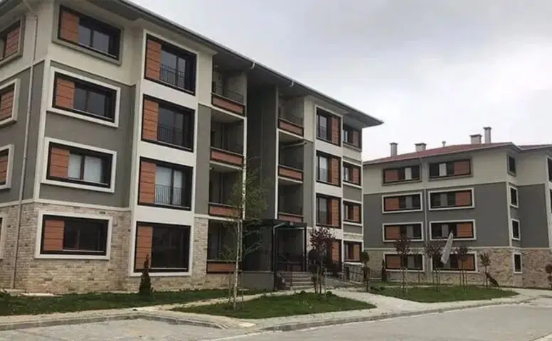 Diyarbakır'da 17 kiracıya sosyal konuttan zorunlu tahliye: Büyükşehir sebebini açıkladı