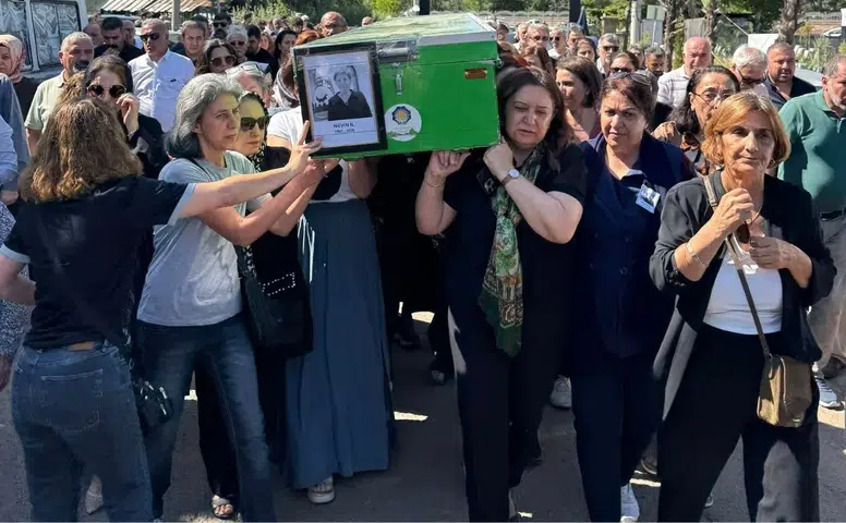 Diyarbakır'ın simge ismine yaraşır tören: Kadınlar omuzlarında uğurladı