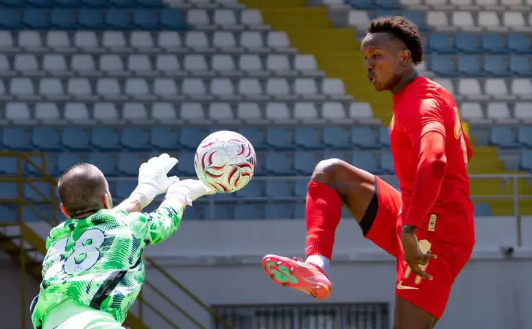 Amedspor Alanyaspor maçında ilk yarı sonucu belli oldu: Karşılıklı goller var