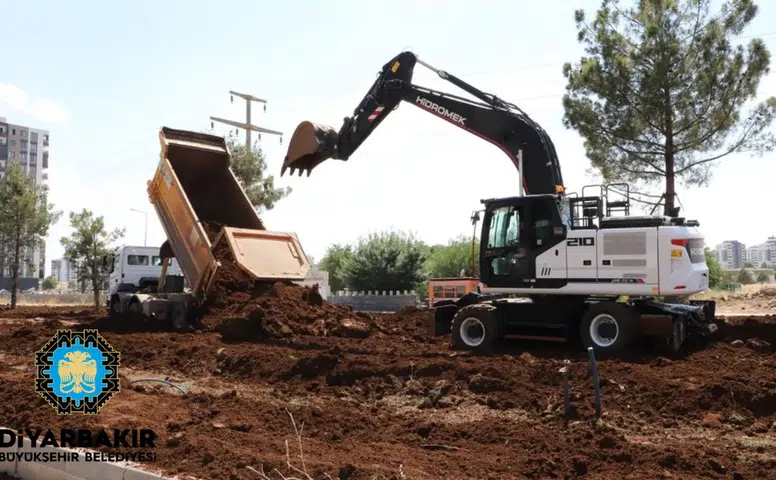 Diyarbakır'ın meşhur bulvarında 60 bin metrekarelik düzenleme: Yeşil renge bürünecek