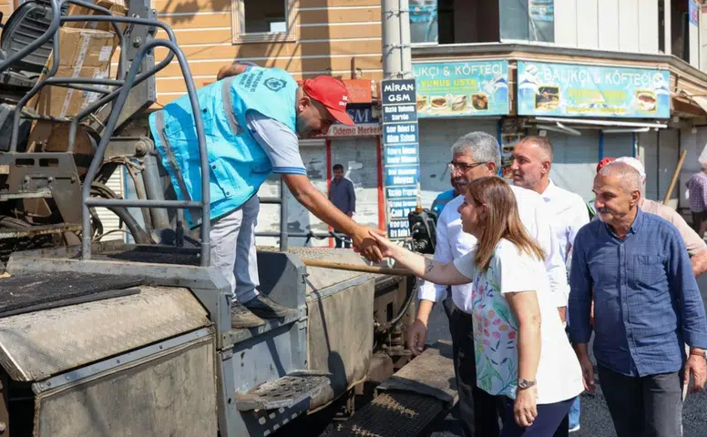 Bağlar'da yıllardır beklenen çalışma başladı: Esnaf ve vatandaşın yüzü güldü