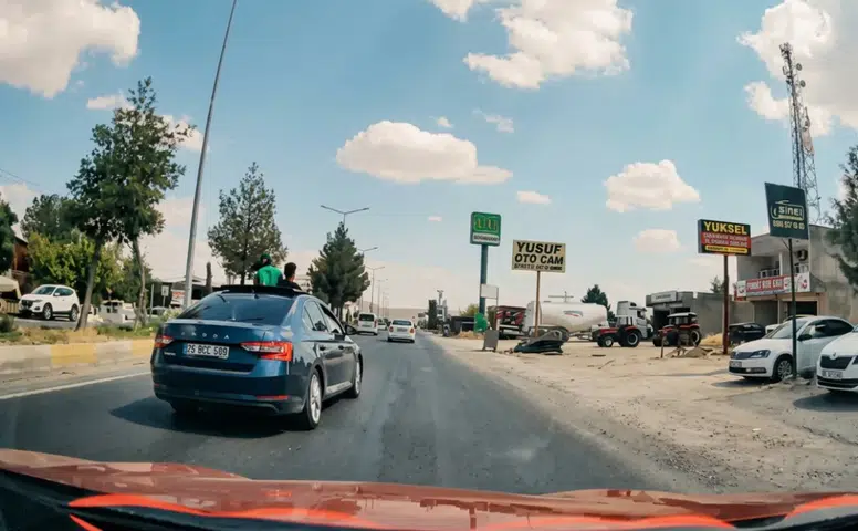 Diyarbakır'da trafik güvenliğini hiçe sayan araca ağır fatura: Emniyet affetmedi